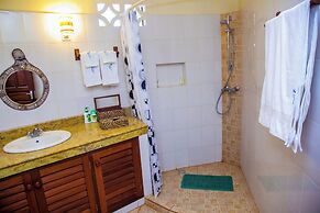Villakwetu Cottages Diani Beach