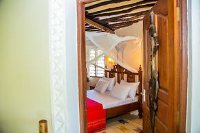 Villakwetu Cottages Diani Beach