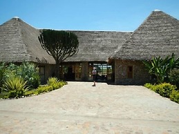 Ihamba Lakeside Safari Lodge