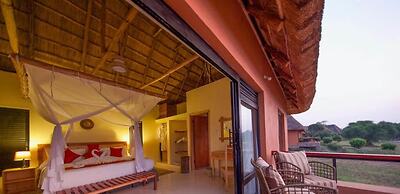 Ihamba Lakeside Safari Lodge