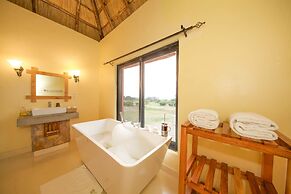 Ihamba Lakeside Safari Lodge