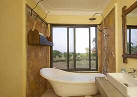 Ihamba Lakeside Safari Lodge