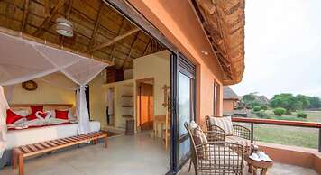 Ihamba Lakeside Safari Lodge