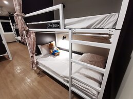 Napa Hostel Samrong Station