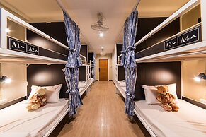 Napa Hostel Samrong Station