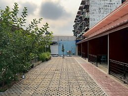 Napa Hostel Samrong Station