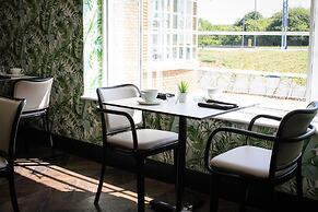 The Comet London Hatfield