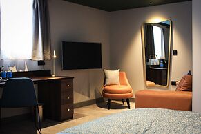 The Comet London Hatfield