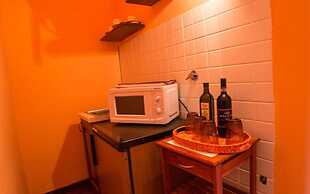 Fattoria Pagnana suites and pool