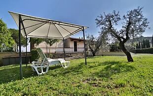 Fattoria Pagnana suites and pool