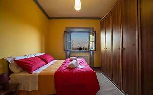 Fattoria Pagnana suites and pool