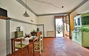 Fattoria Pagnana suites and pool