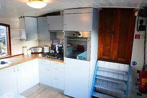 Boat apartment Rotterdam Hoop
