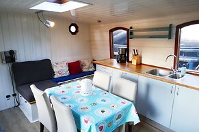 Boat apartment Rotterdam Hoop