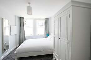 Large Garden Apartment Central Bristol