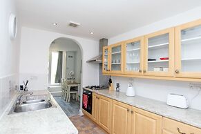 Large Garden Apartment Central Bristol