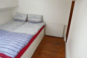 Boat apartment Rotterdam Fokkelina