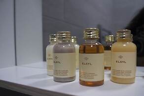 Charmstay Apartments