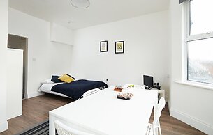 Charmstay Apartments