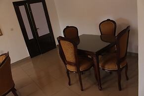 Gold Court Appartements Meublés