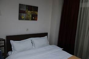 Apartment on Kuchishvili Str.