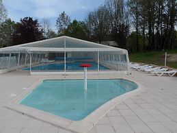 Camping le Repaire - Les Chalets