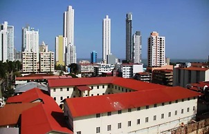 Hotel California Panama
