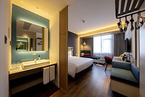 Holiday Inn Express Shanghai Jiading New City by IHG
