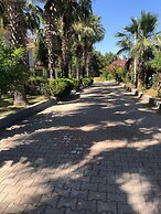 Mina Grand Hotel