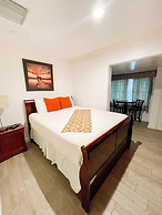 Golden Palms B & B