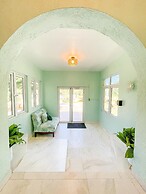 Golden Palms B & B