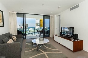 The Oracle Broadbeach 906