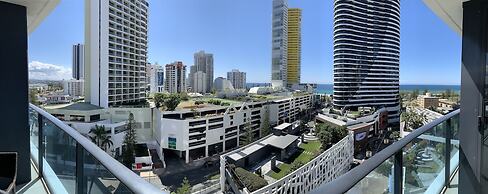 The Oracle Broadbeach 906