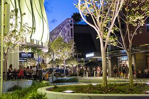 The Oracle Broadbeach 906