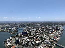 Circle on Cavill - Private Apartments