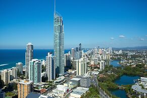 Circle on Cavill - Private Apartments