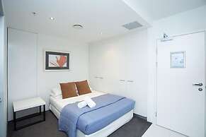 Circle on Cavill - Private Apartments