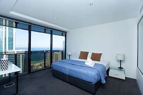 Circle on Cavill - Private Apartments