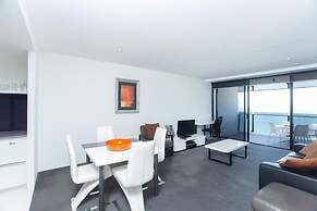 Circle on Cavill - Private Apartments