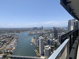 Circle on Cavill - Private Apartments