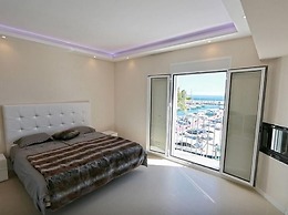 First line luxury Penthouse