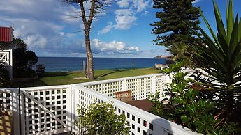 Coachhouse on the Beach