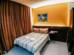 Cres Ebo Mansion Hotel and Bistro