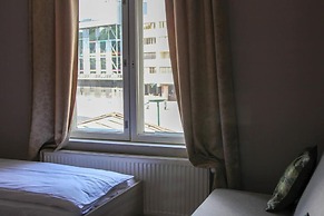 Villa Kadriorg Hostel