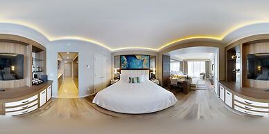 Beachfront Condo in Central Beach