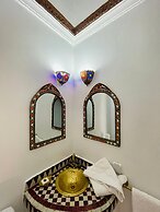 Riad Le Dromadaire Bleu by Weekome