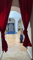 Riad Le Dromadaire Bleu by Weekome