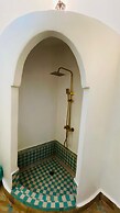 Riad Le Dromadaire Bleu by Weekome