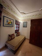 Riad Le Dromadaire Bleu by Weekome