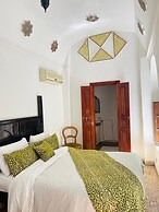 Riad Le Dromadaire Bleu by Weekome